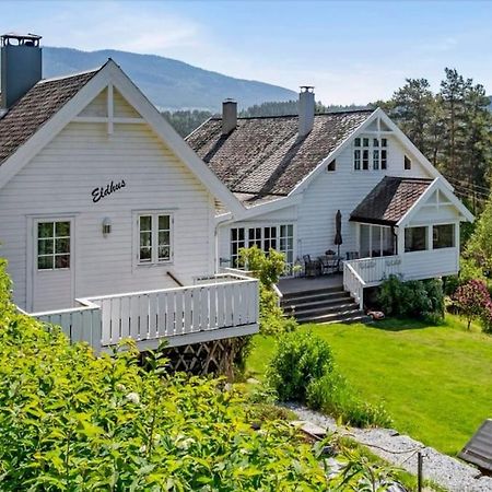 Nydelig Lite Hus Med Egen Vedfyrt Baksteovn. Villa Kaupanger Ngoại thất bức ảnh